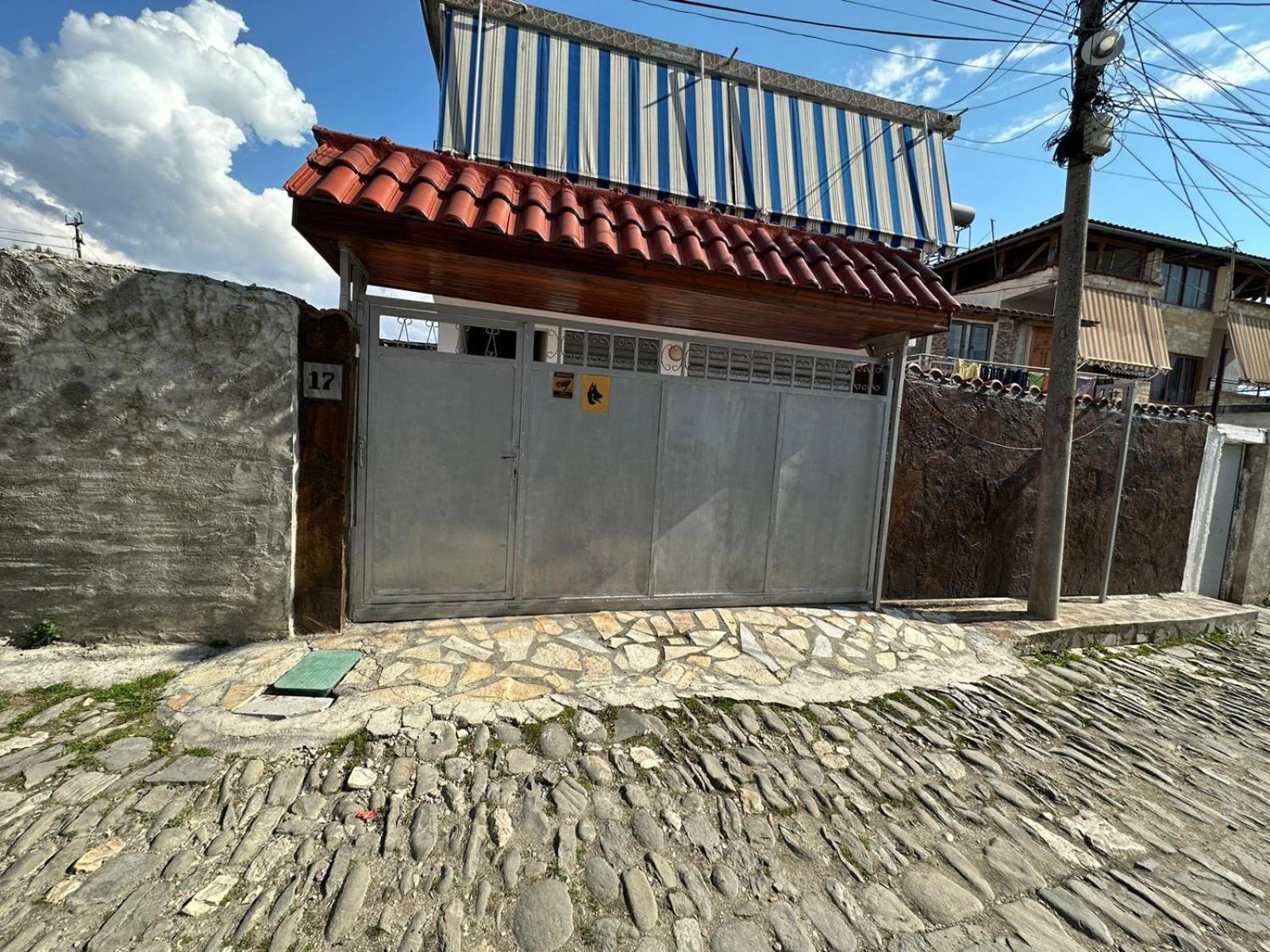 Guesthouse Albi Берат Екстериор снимка