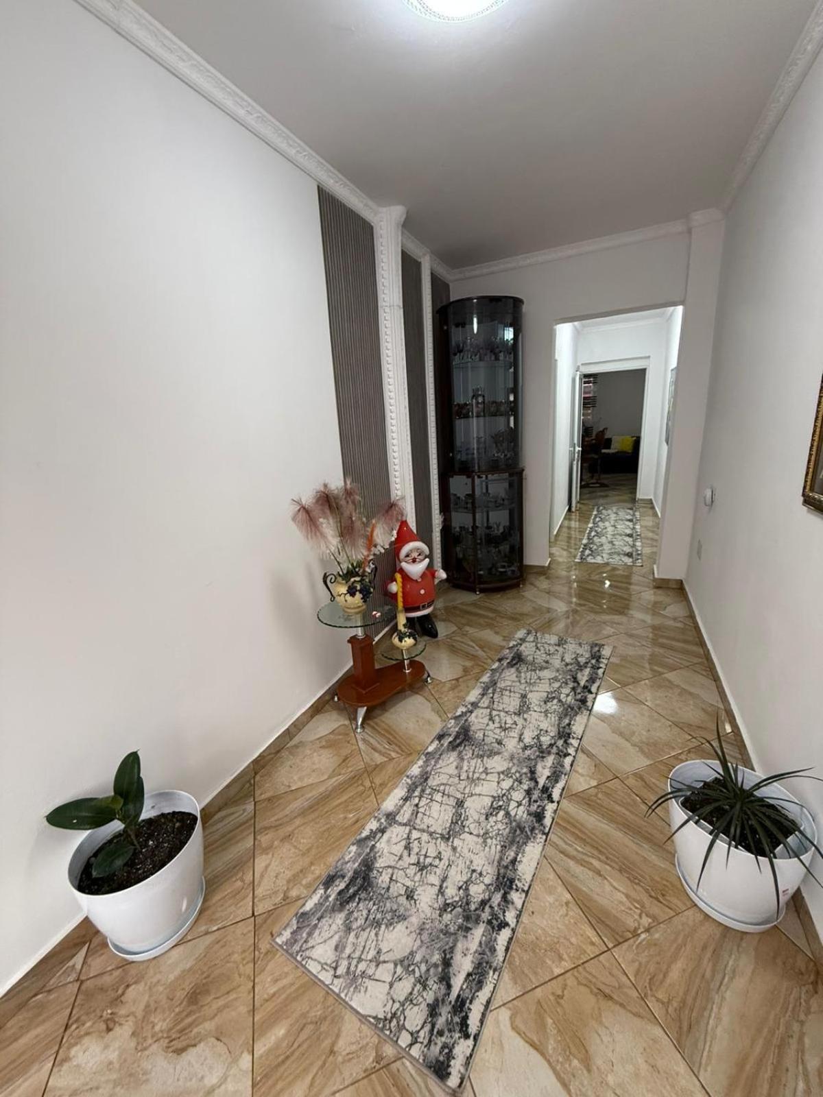 Guesthouse Albi Берат Екстериор снимка